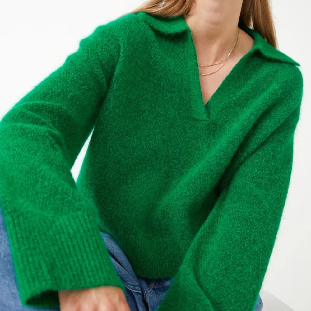 & OTHER STORIES
Green Collared Boxy Knit Jumper